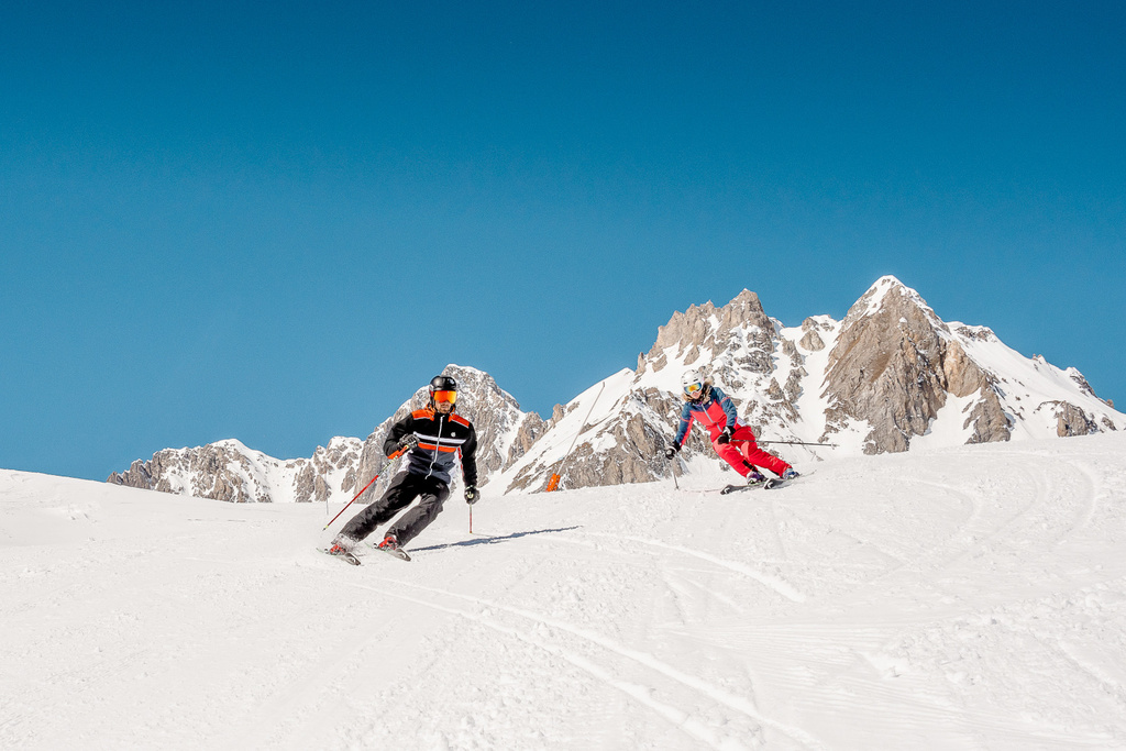 Skifahrer auf dem Skigebiet von Tignes