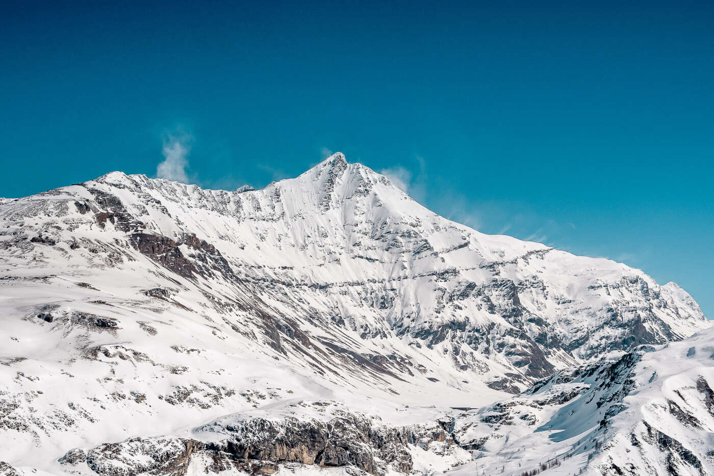 Aiguille de la Grande Sassière enneigée