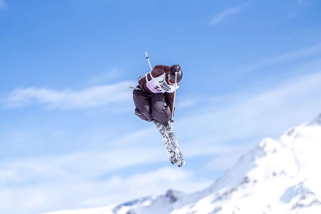 Freestyle-Skifahrer für die Slopestyle-Weltmeisterschaft in Tignes