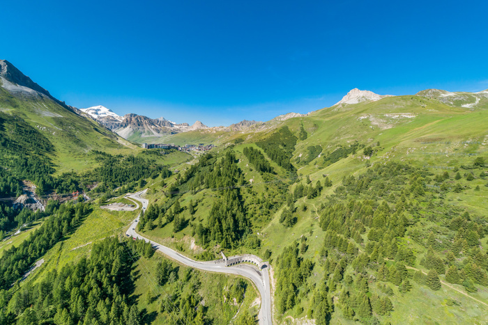 Route pour venir à Tignes