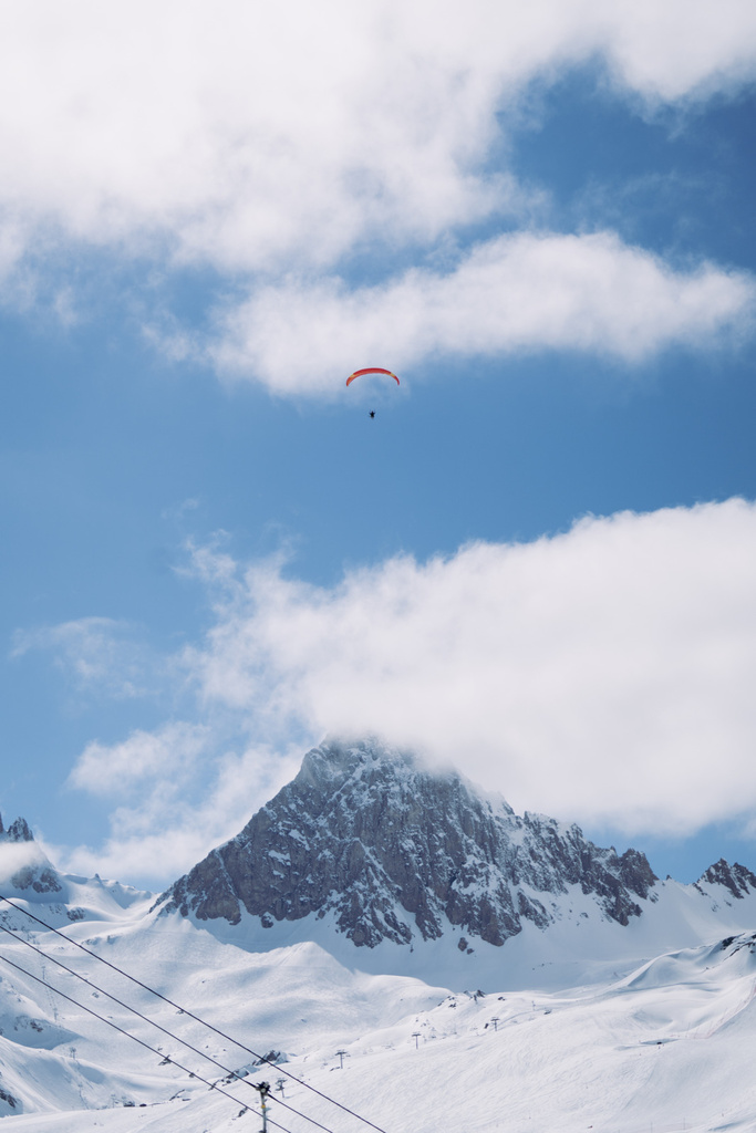 Paragliding in Tignes