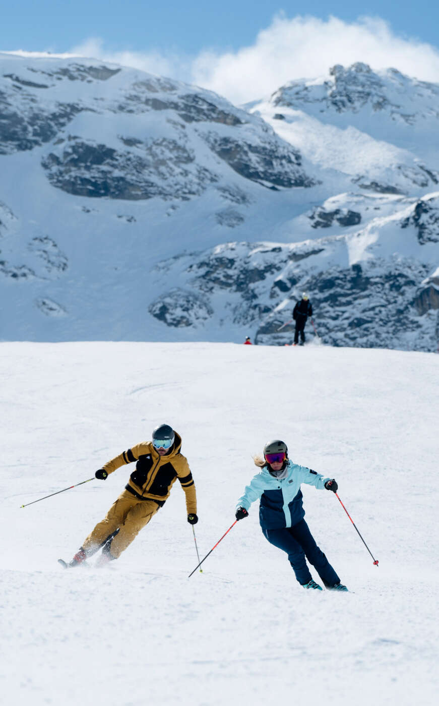 Skieurs sur le domaine skiable de Tignes