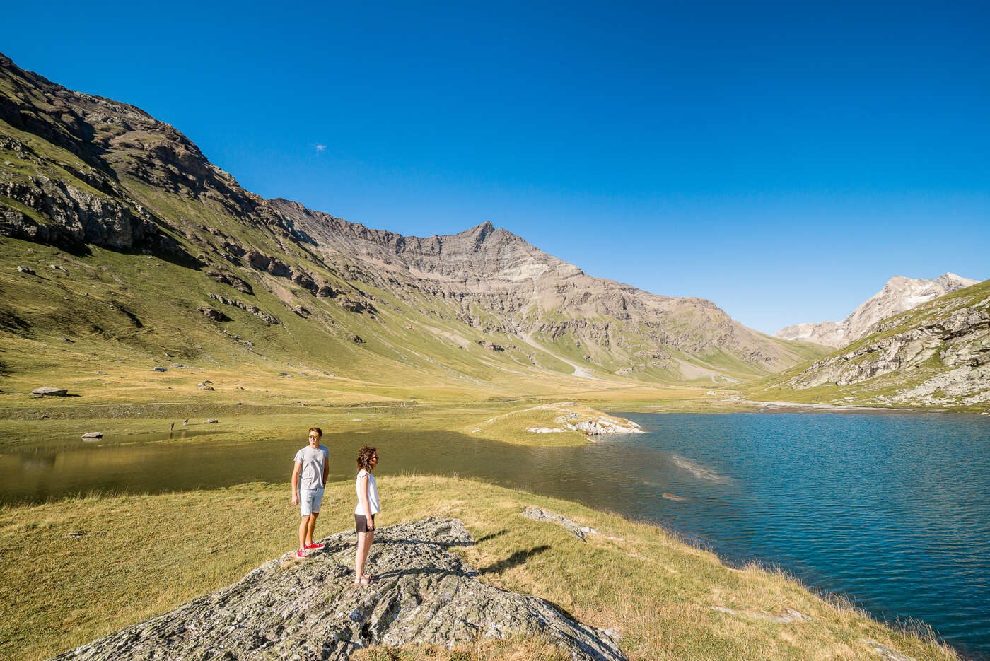 Hikers on the Grande Sassière plateau in Tignes