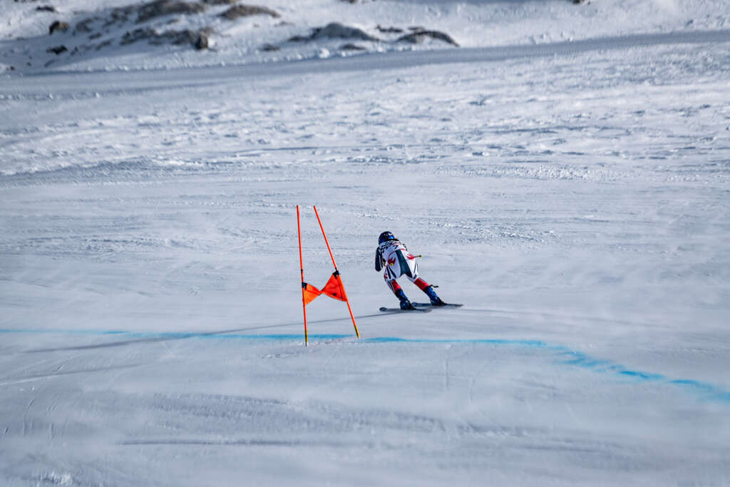 Alpine skier competing on the Tignes stadium