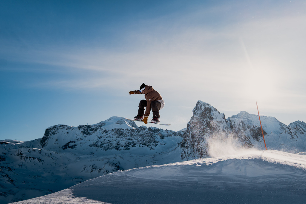 Snowboarden im Snowpark von Tignes