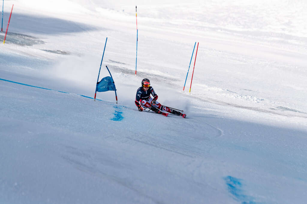 Alpine skier competing on the Tignes stadium