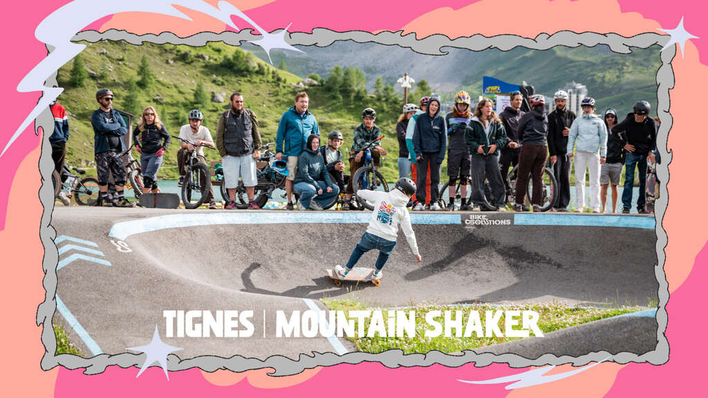 Skateur sur le pumptrack de Tignes